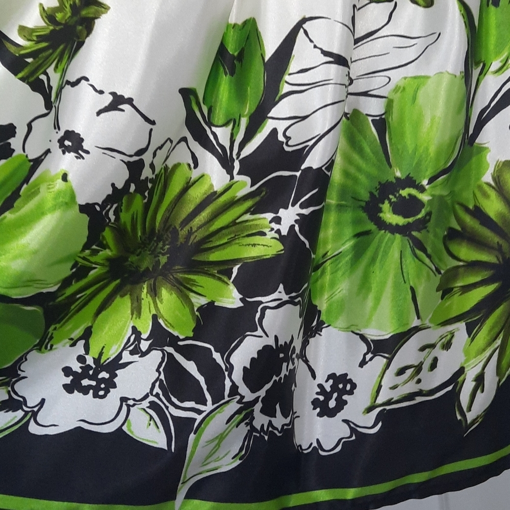 Spring green party dress - Picture 4 of 8
